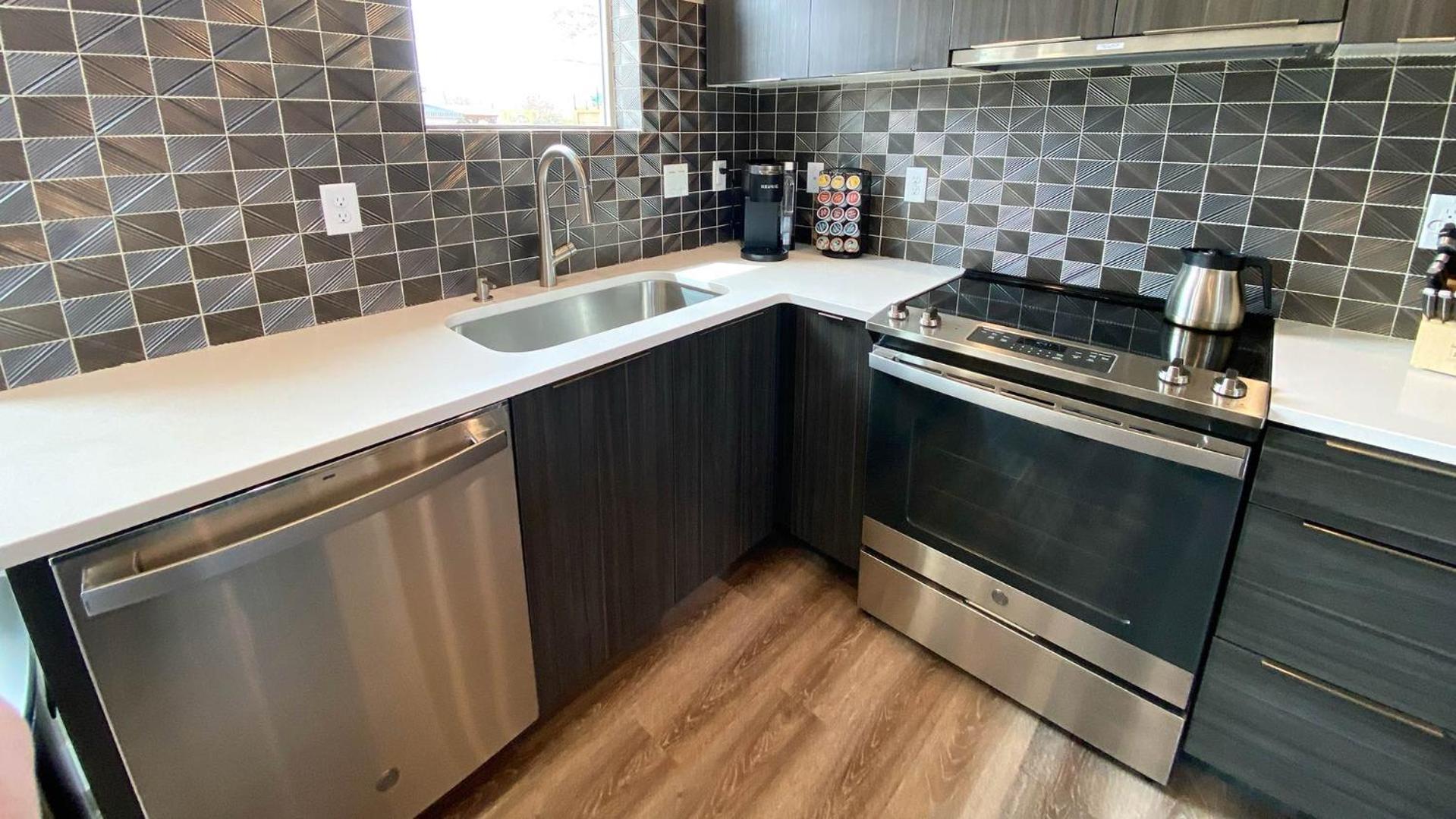 Fotografia 10: Timber & Tin F 2Bed 2Bath w Pool & Rooftop Deck