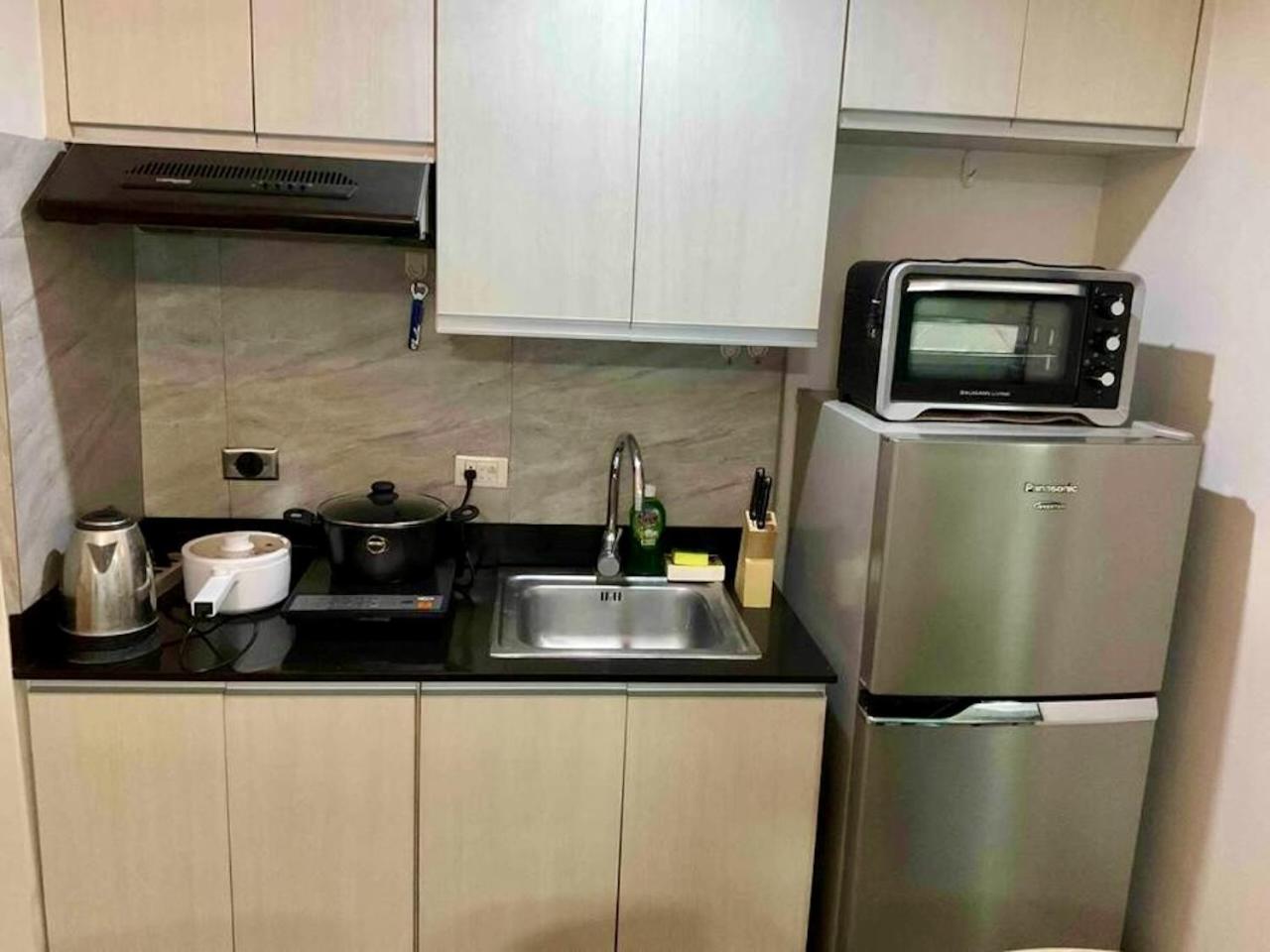 Foto 10: Pool, City View, Washer, Netflix, Walk to Abreeza Mall - Davao Stay Suites T1-2321