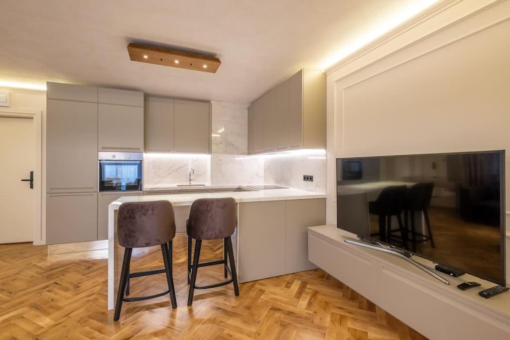 Fotografia 8: SOFapart Stylish & Fancy Place with 1 BDR