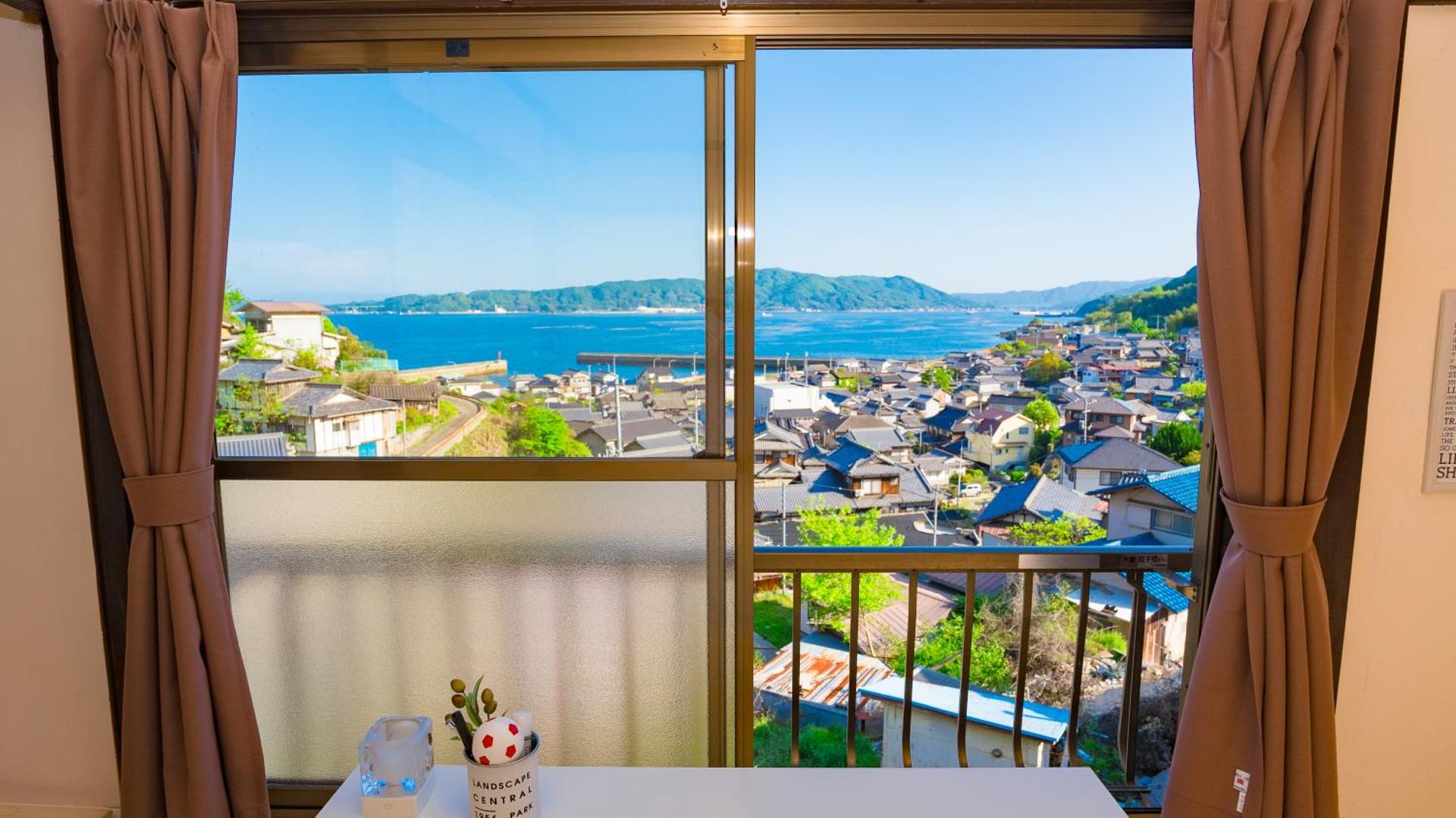 海を眺めながらのんびり時間を過ごす家 photo 9