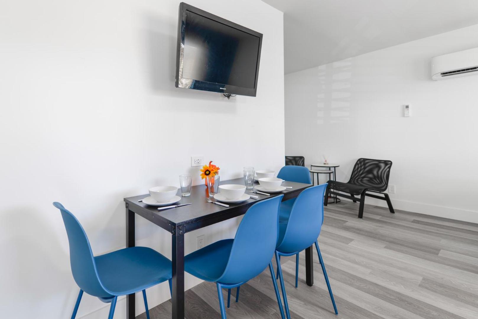 Billede 5: Unit with Balcony and Parking at the beach -M45
