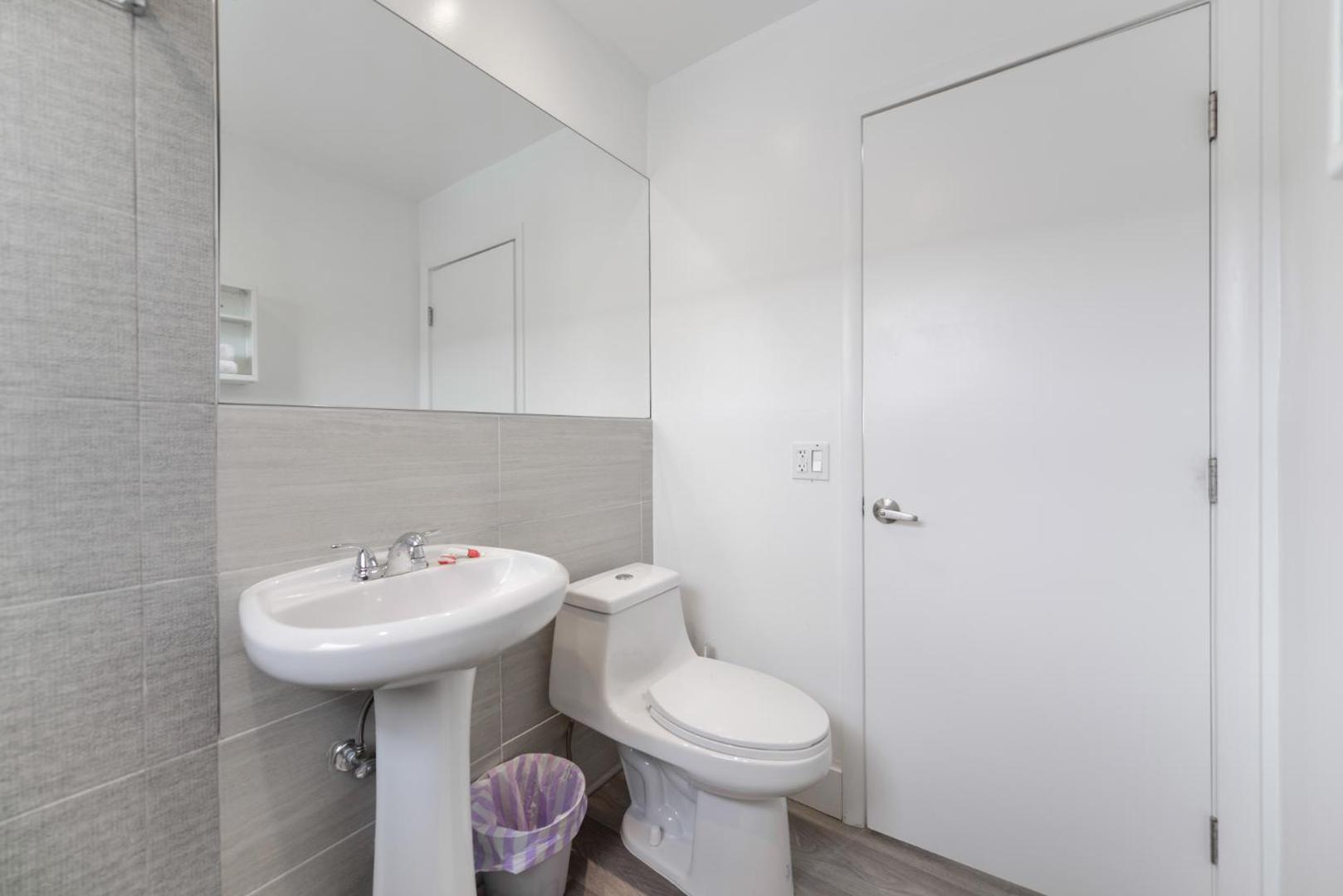 Studio with Balcony and Parking - M47的照片5