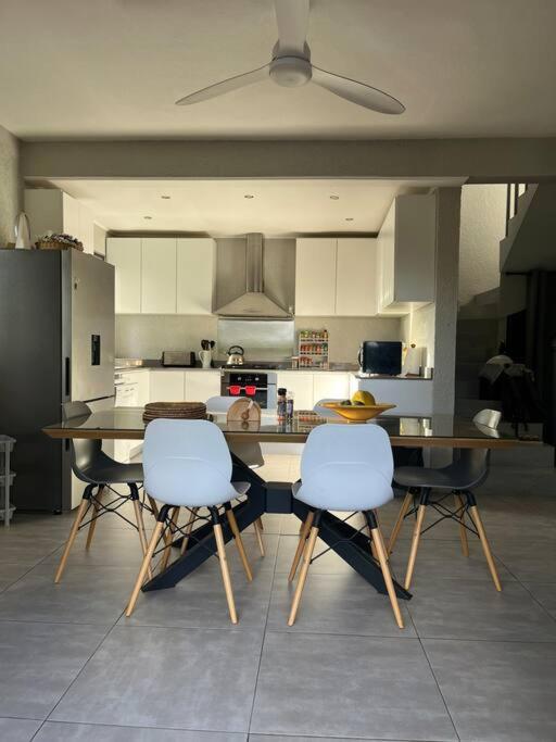 Foto 4: Light & Airy Seaview Duplex