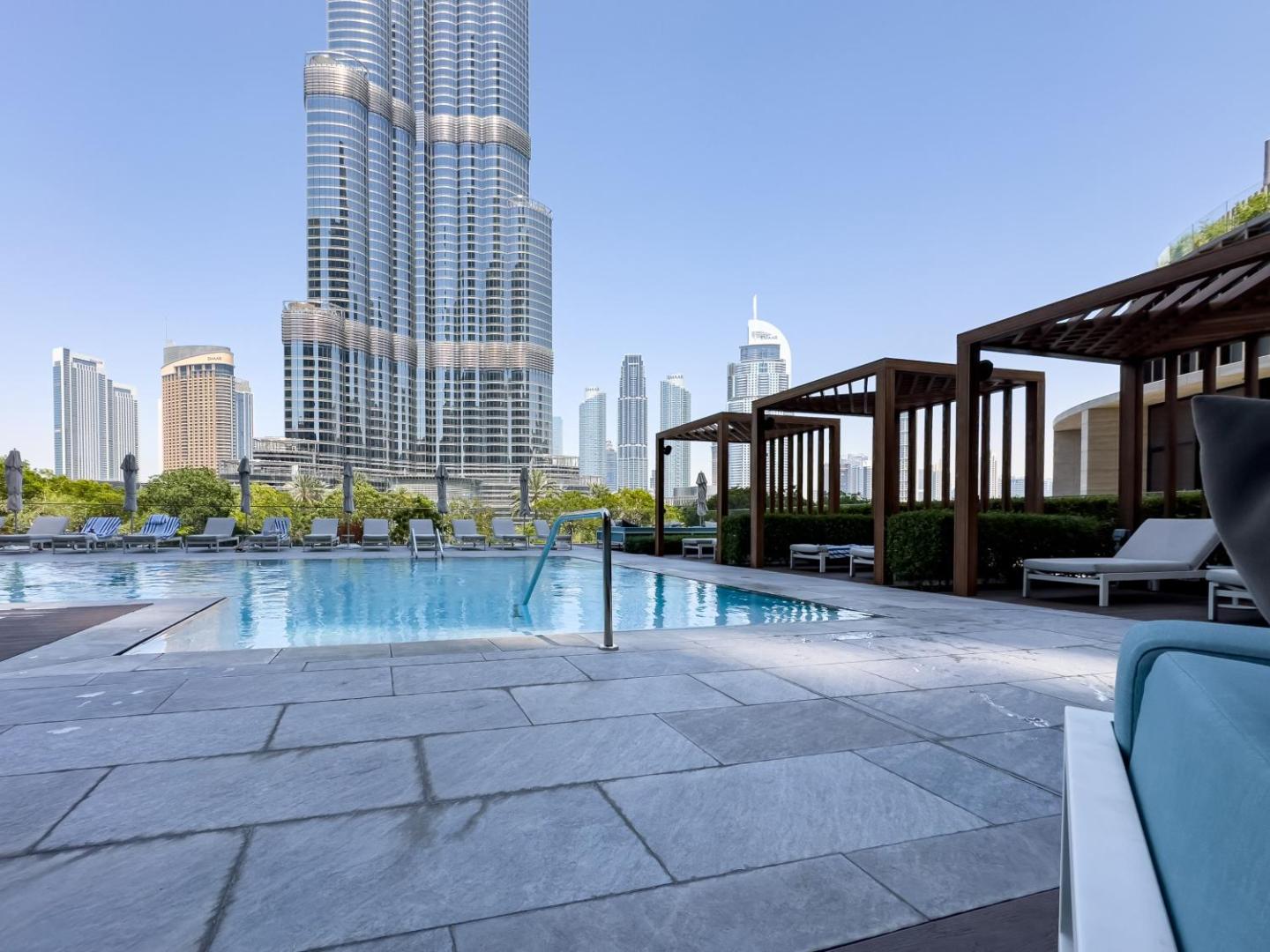 Kuva 2: Escape24 2BR in Address Opera with Skyline Views near Burj Khalifa
