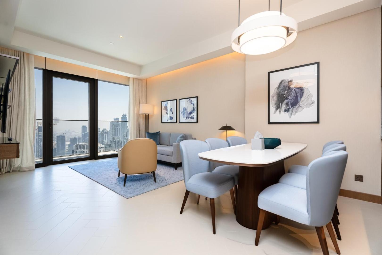 Kuva 5: Escape24 2BR in Address Opera with Skyline Views near Burj Khalifa