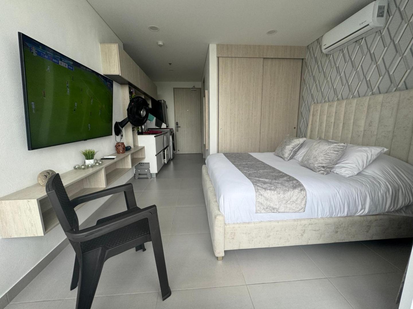 Bilde 10: Suite con Jacuzzi, vista al mar y piscinas piso 13