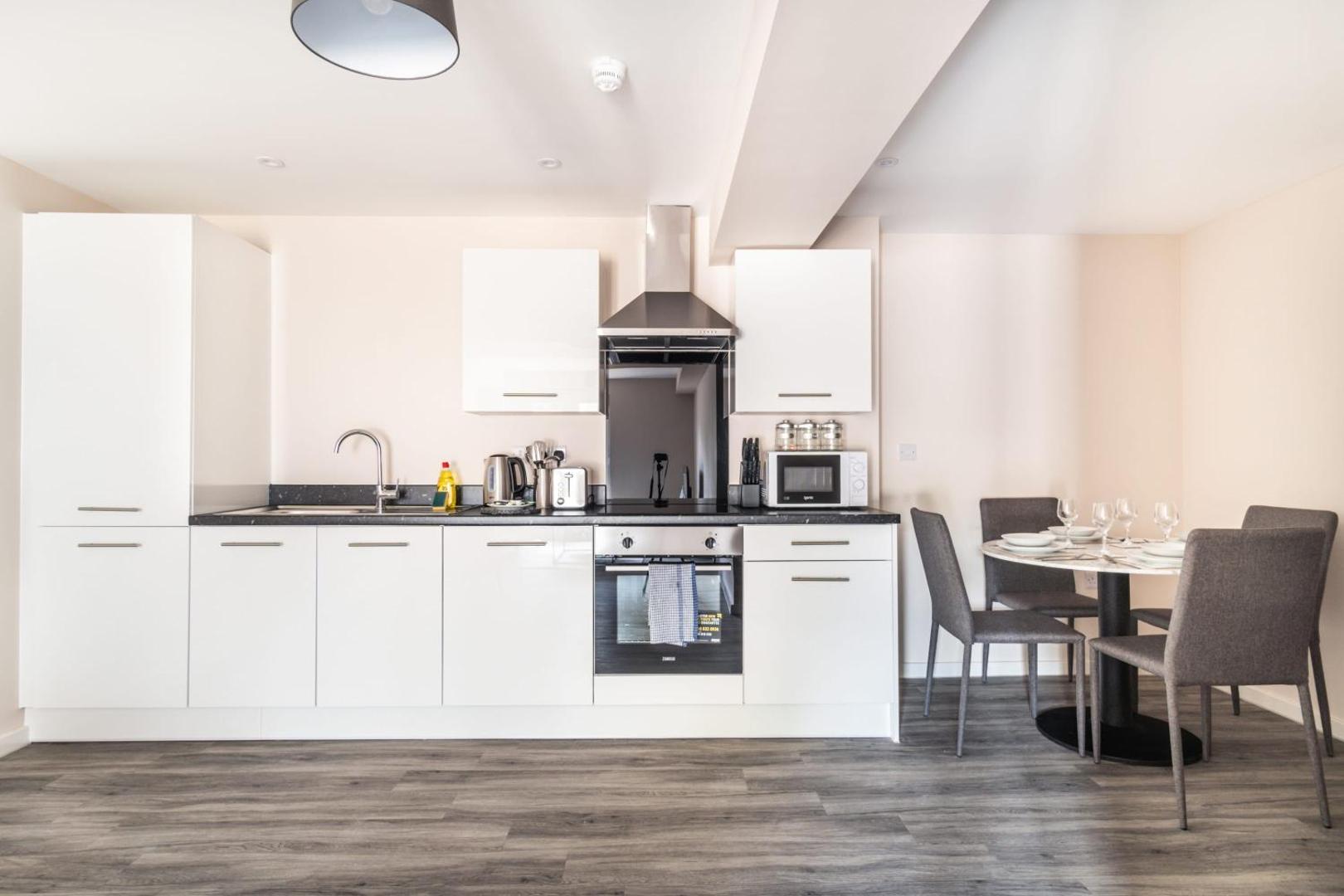 Fotografie 2: Bright & Stylish 2 Bed Apartment in Manchester