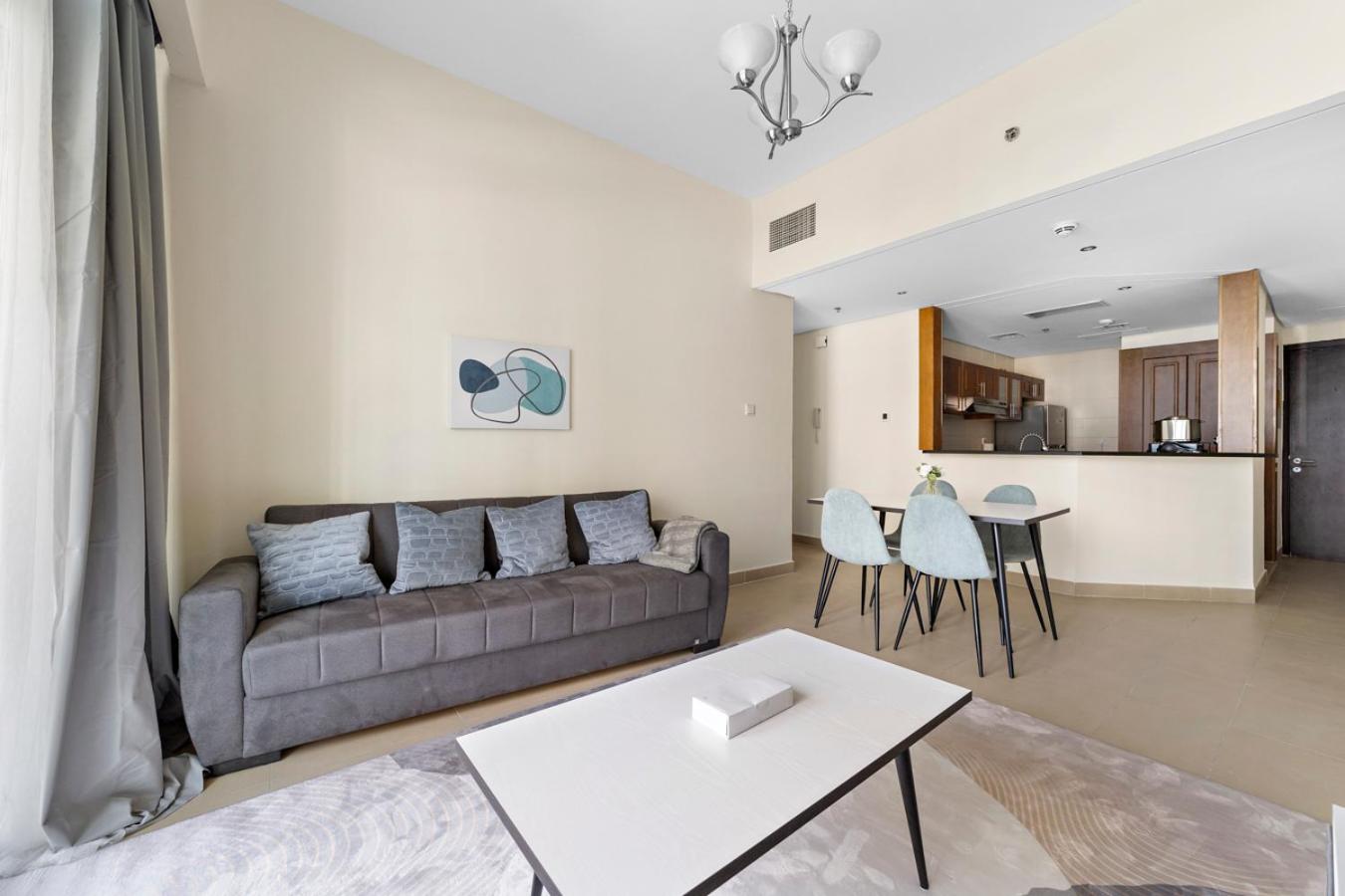 StoneTree - Stunning Lake View - Spacious photo 4