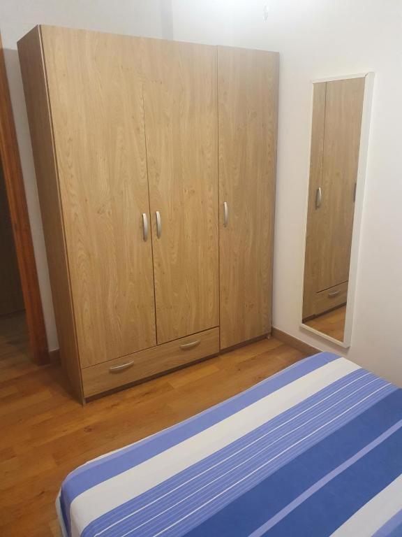 Billede 9: 3F, Aire Acond, 85m2, 2 dormit mas sofá cama, 6 huéspedes, WIFI gratis