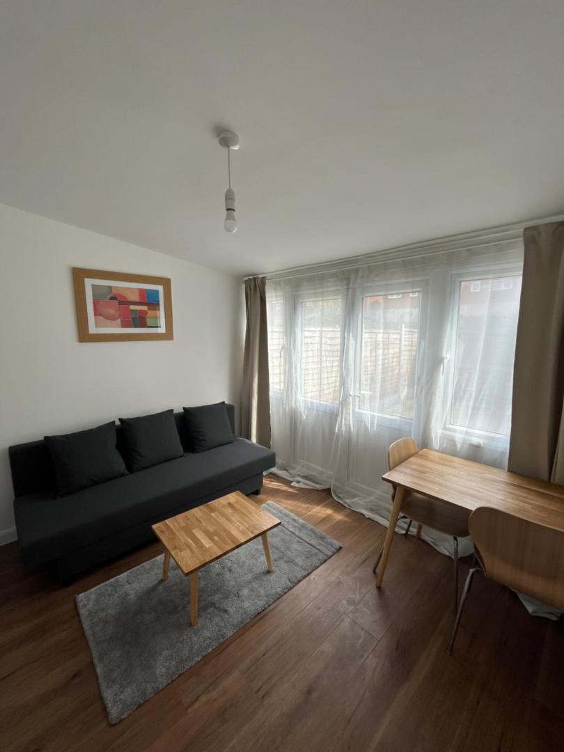 Fotografie 7: 1BD Flat with Patio - 5 min to London City Airport