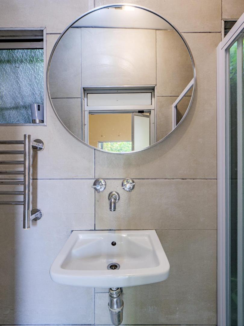Fotografie 8: Private Studio flatlet, Uncapped Wifi, Netflix,Full DSTV