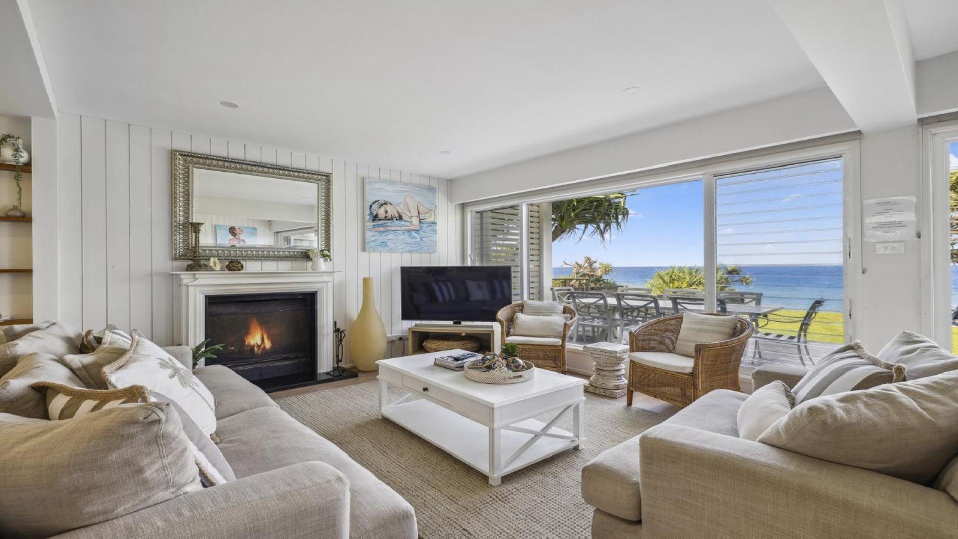 Hampton on the Beach - Stunning Beach Front, Sleeps 8的照片3