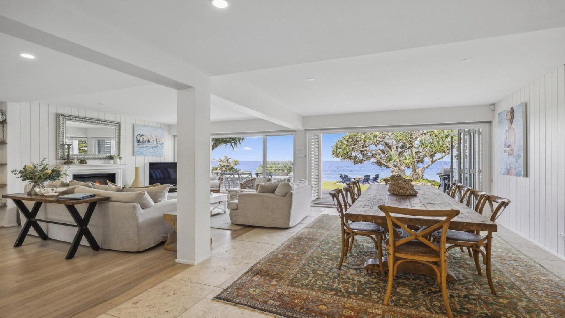 Hampton on the Beach - Stunning Beach Front, Sleeps 8的照片9