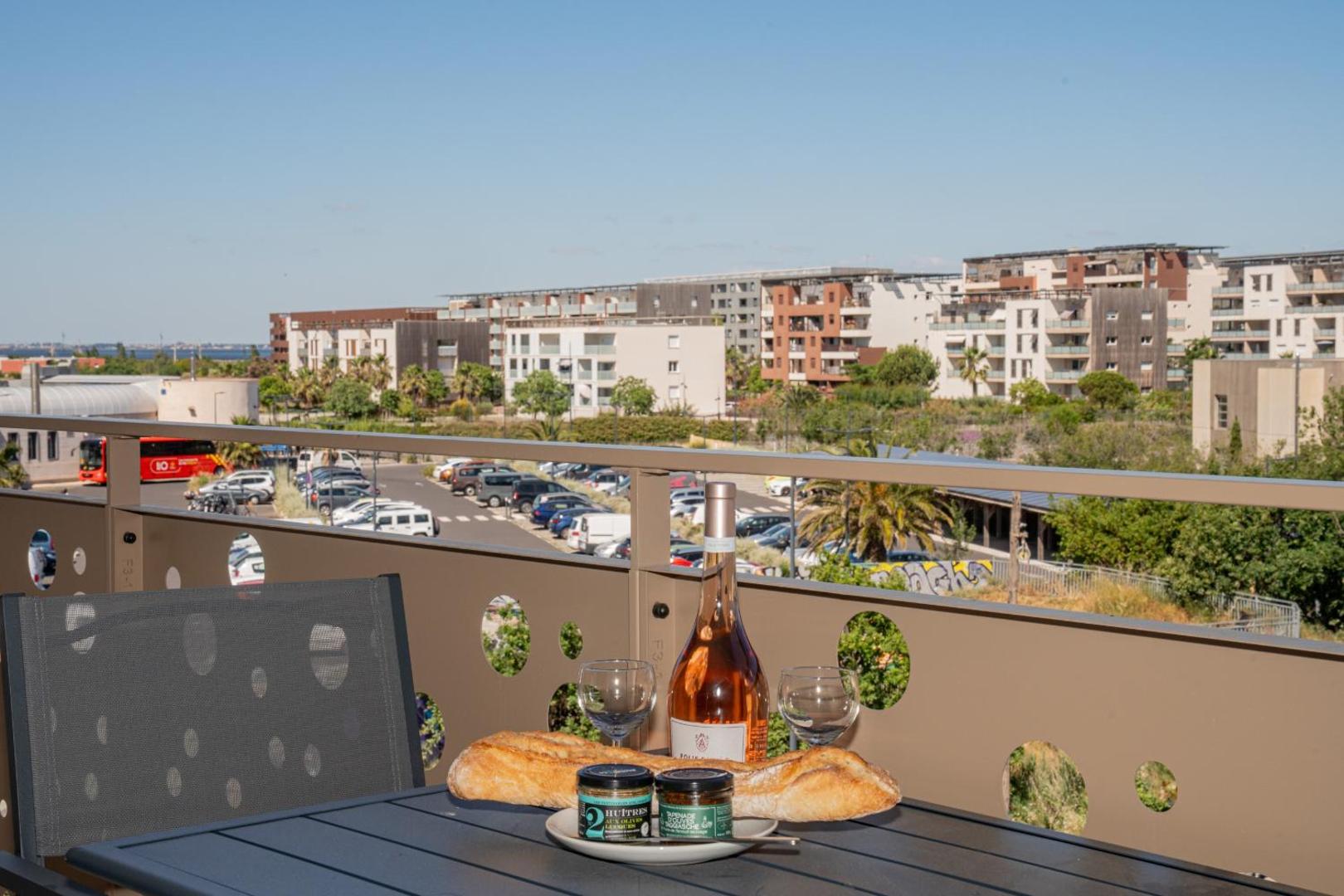 Foto 2: Sete Apt 2pers, terrasse et parking