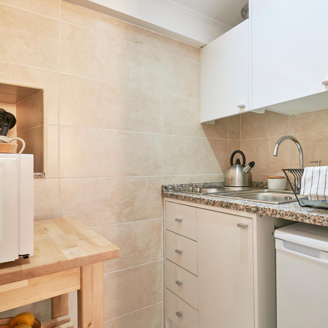 Kuva 3: Central, Comfy and Light-filled Apt, By TimeCooler