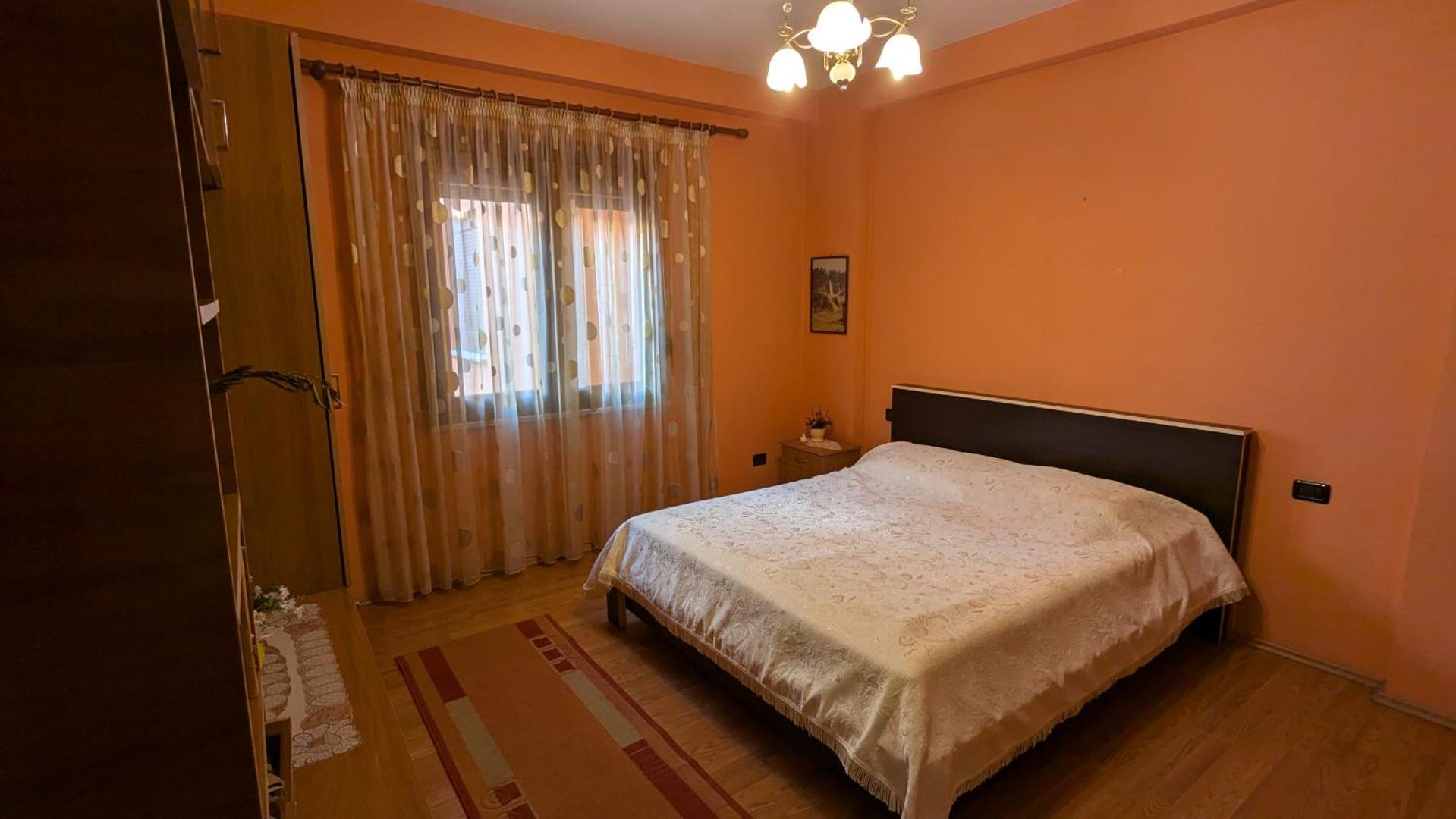 Bilde 2: visitShkoder - Noel's Home