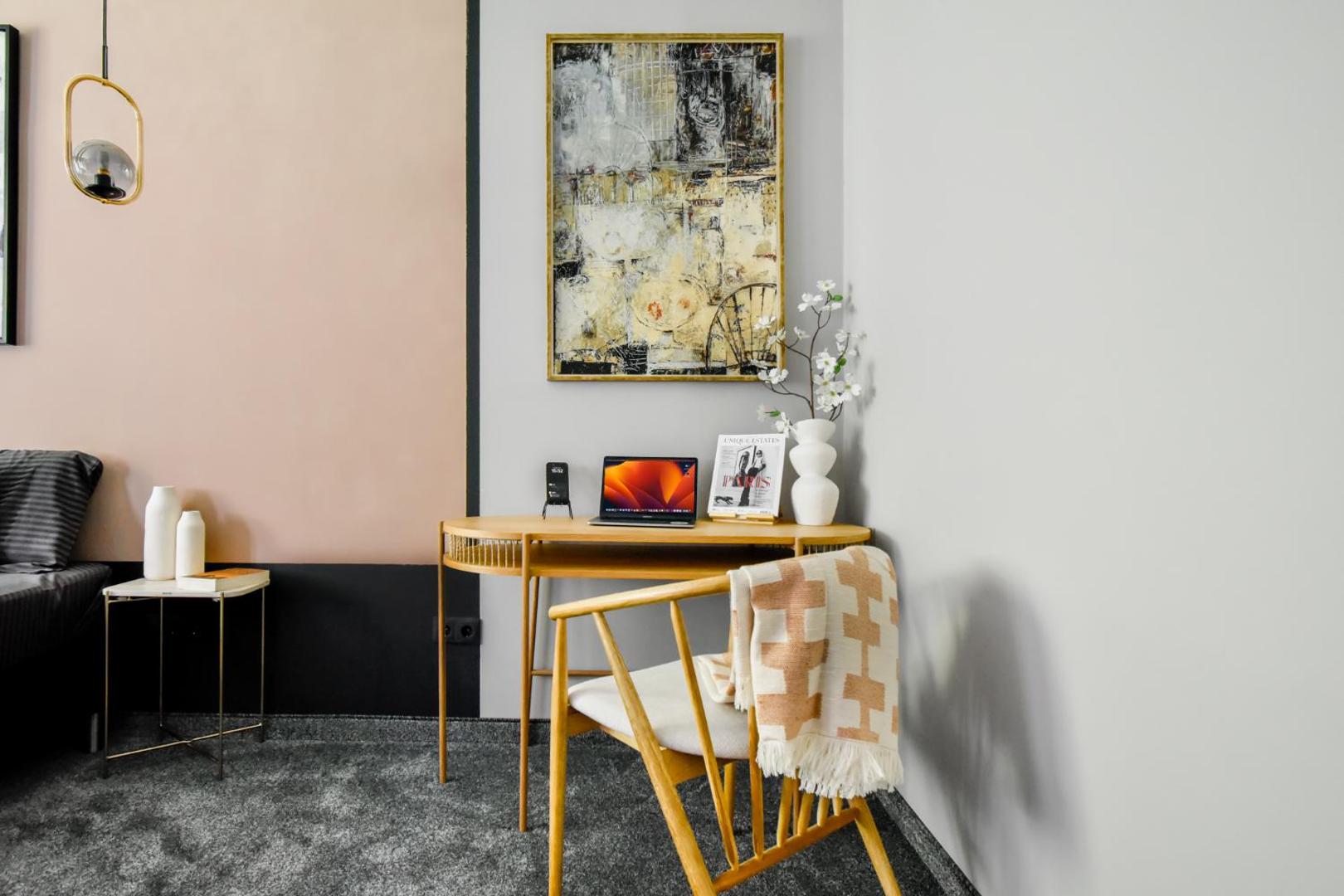 Zdjęcie 6: Duplex - Main Street Area - Ac - Netflix - Desk