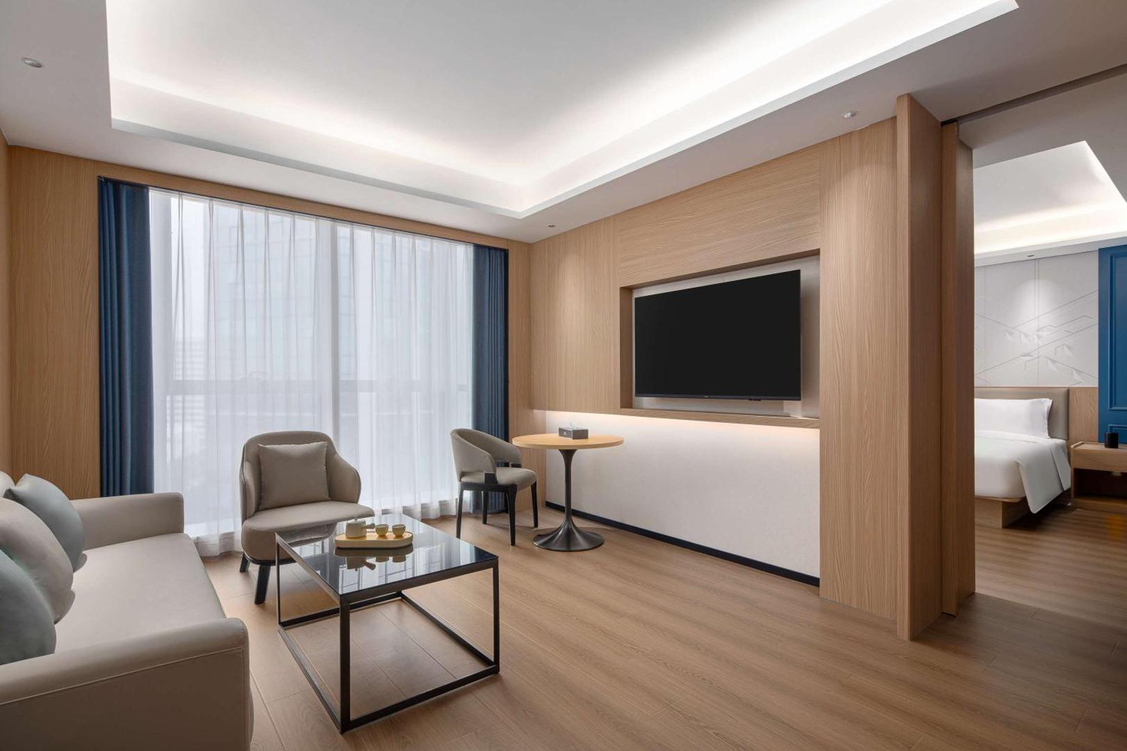 Фотография 7: Microtel by Wyndham Qingdao Huangdao
