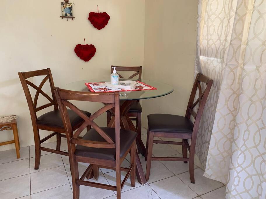 Foto 7: Studio apt in Aruba plus optional Portuguese cooking with Grandma