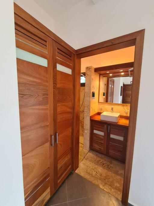Foto 2: Oceanfront, big and cozy apt in Aligio