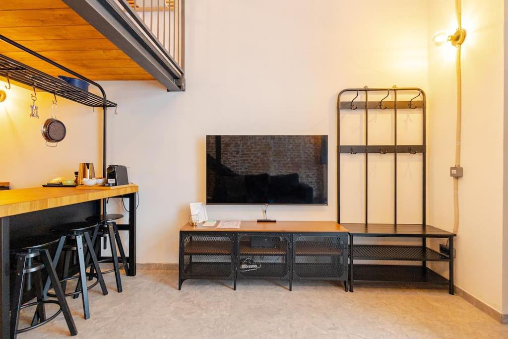 Loft in centro a Milano con accesso privato photo 10