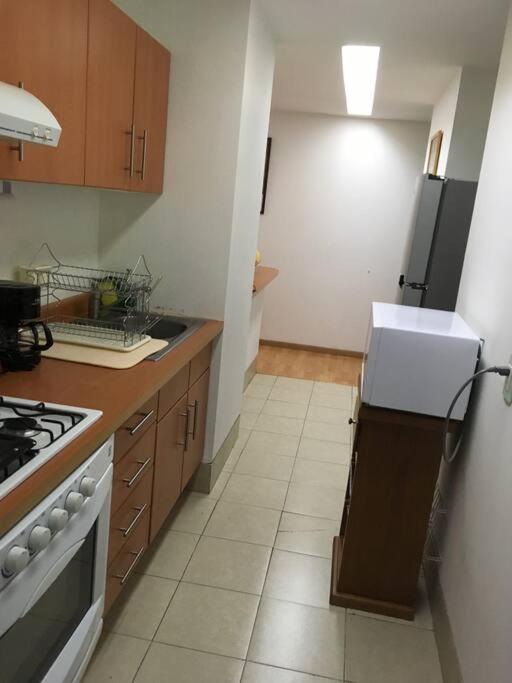 Zdjęcie 5: Interior, silencioso, vigilancia P8, 1R, 1B, 810