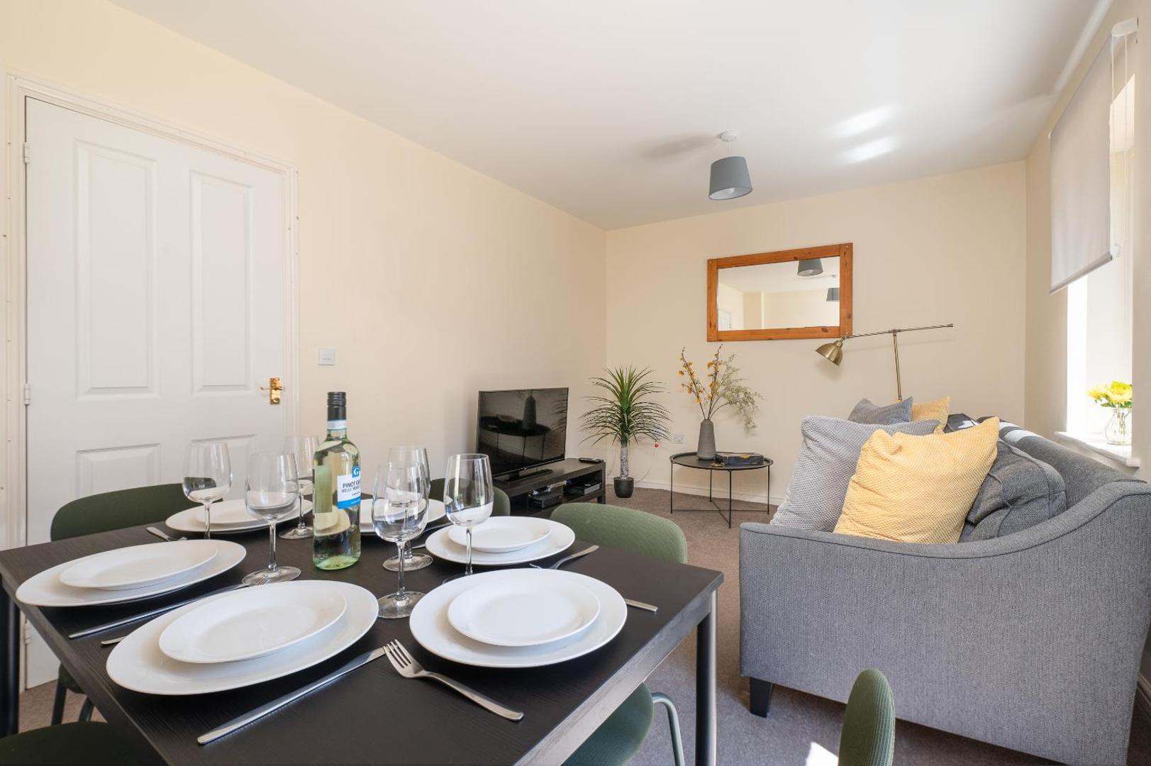 Foto 3: Spacious 4 bedroom, perfect for contractors, families, private parking