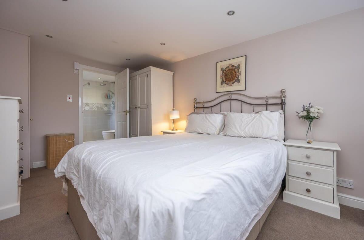 Foto 7: Host & Stay - Downs Valley House