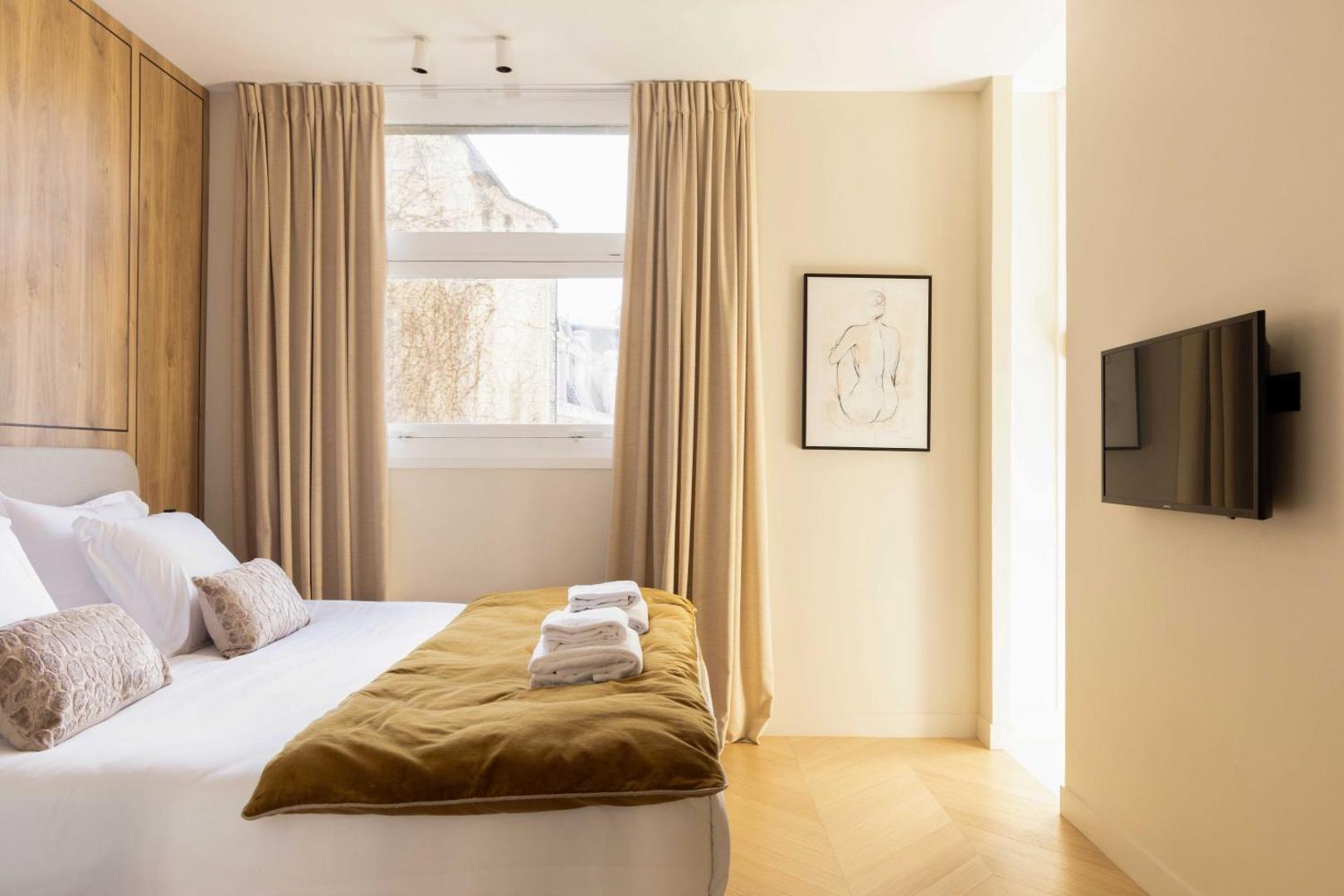 Foto 4: Spacious & Modern Property - Eiffel Tower