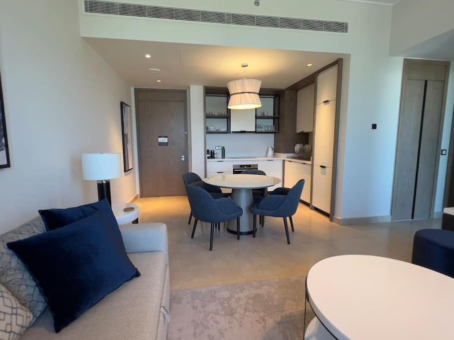 Foto 4: Marassi, Luxury Suite in Address Beach resort, service apartment