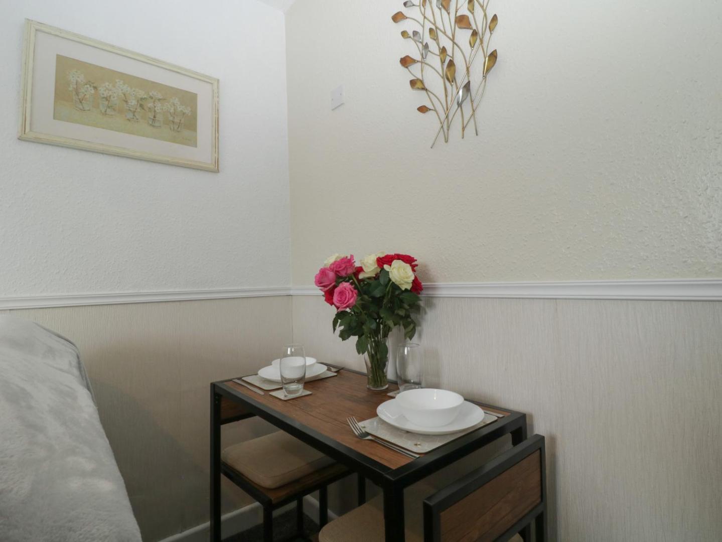 Flat 3, Big Tree Holiday Flats photo 5