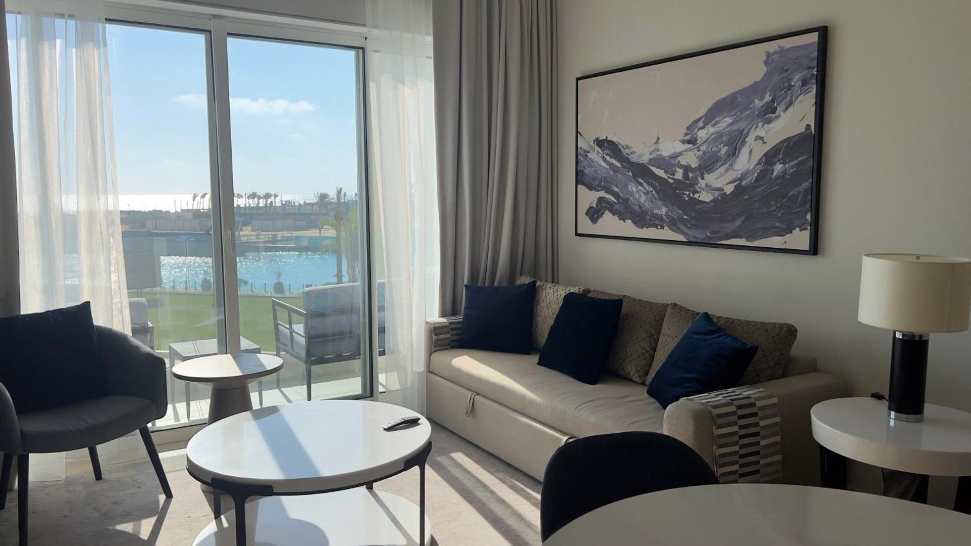 Foto 3: Marassi, Luxury Suite in Address Beach resort! service apartment