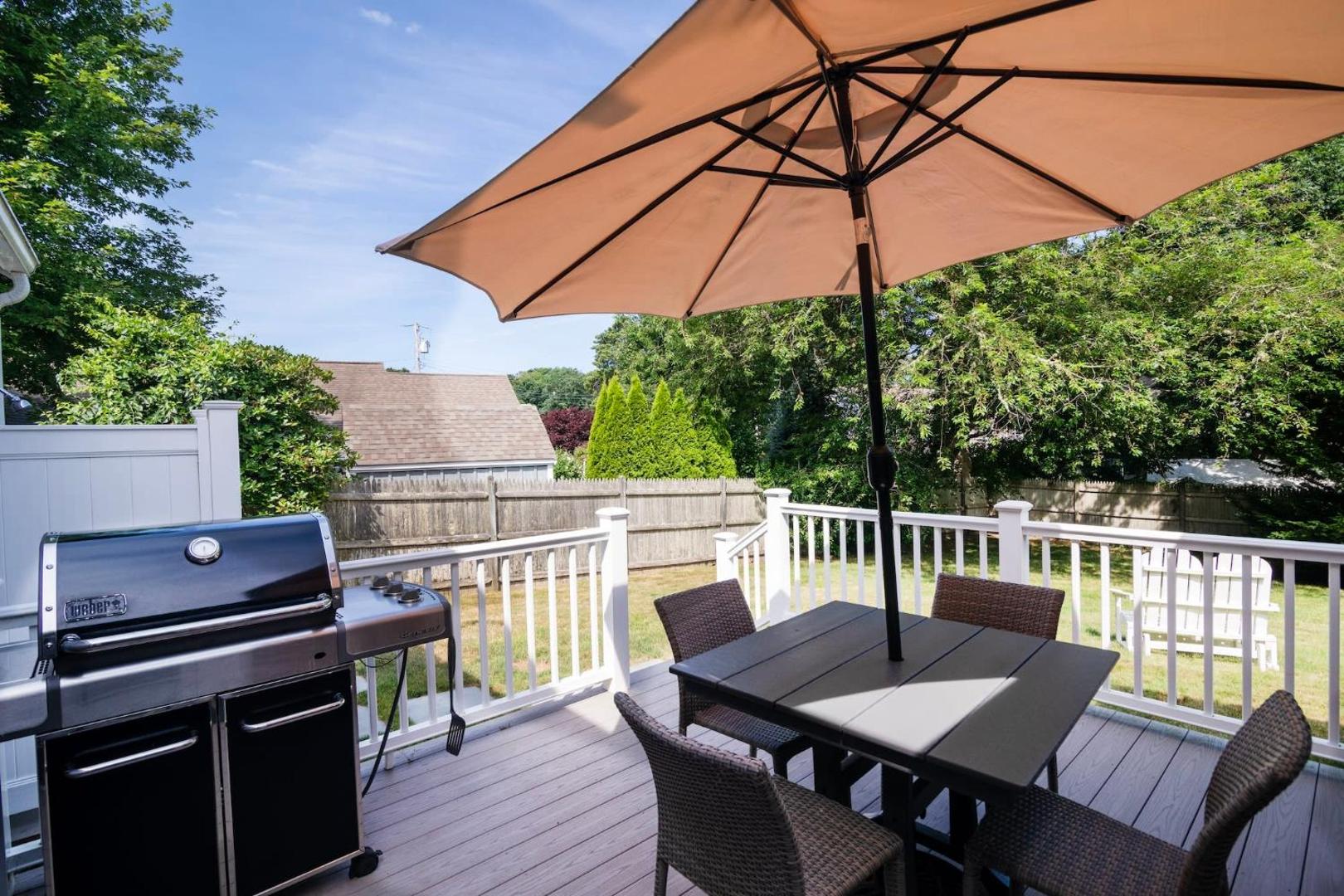 Fotografie 5: Located on Rail Trail By Beach & Downtown