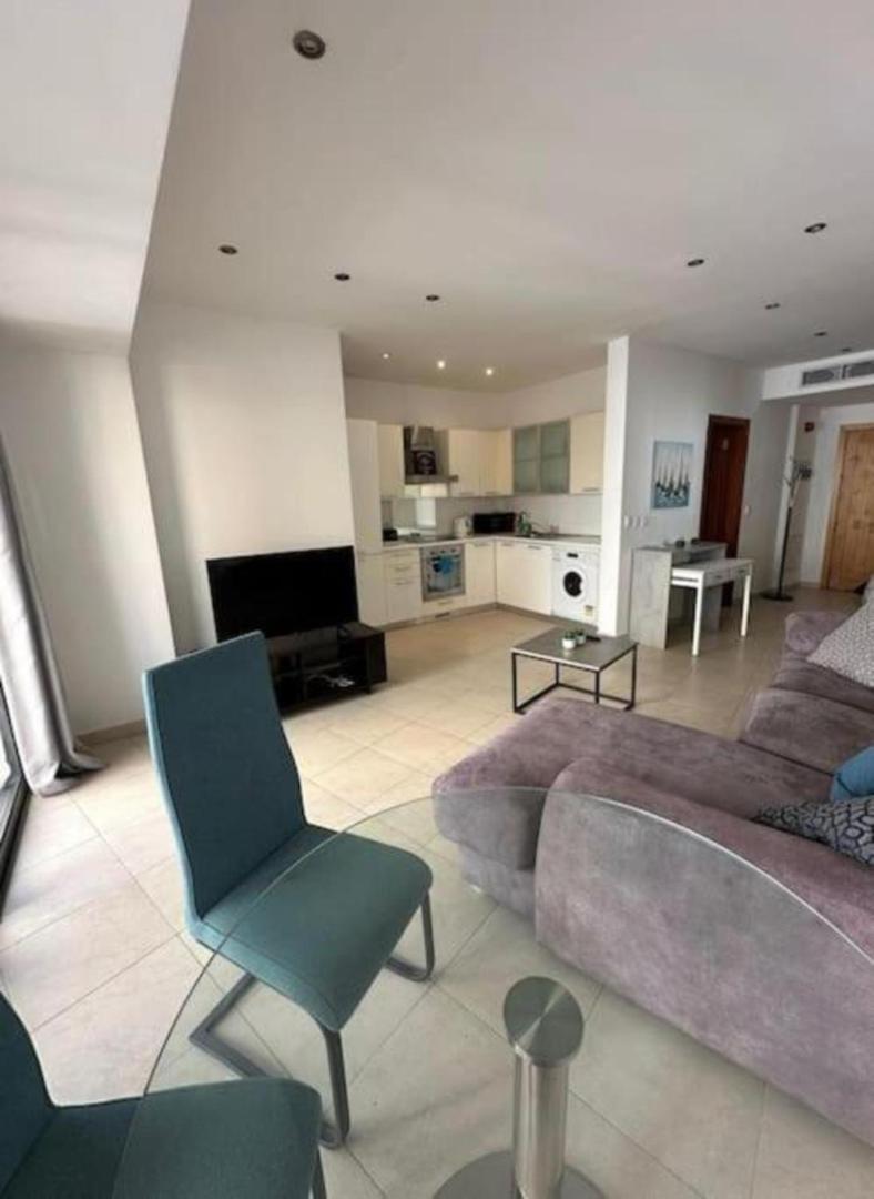 Flat in the heart of St Julians photo 3