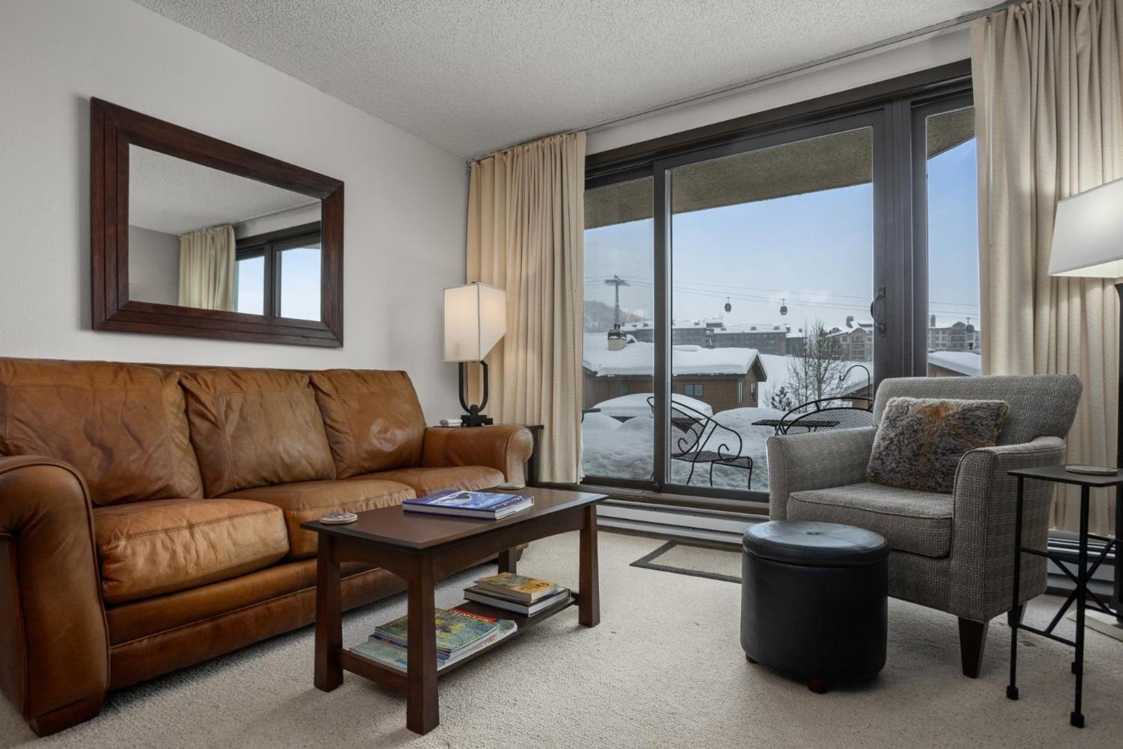 Foto 7: Pool, Hot Tub, Sauna, Amazing Ski Area Views, Partially Covered Patio
