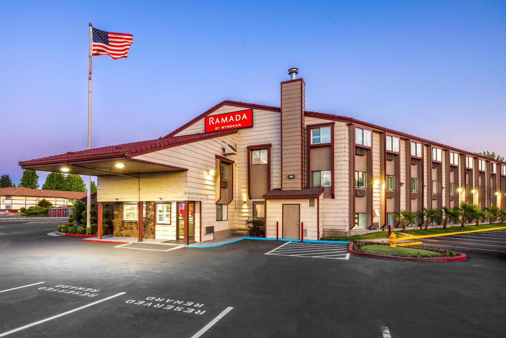 Fotografie 2: Ramada by Wyndham Medford Airport North