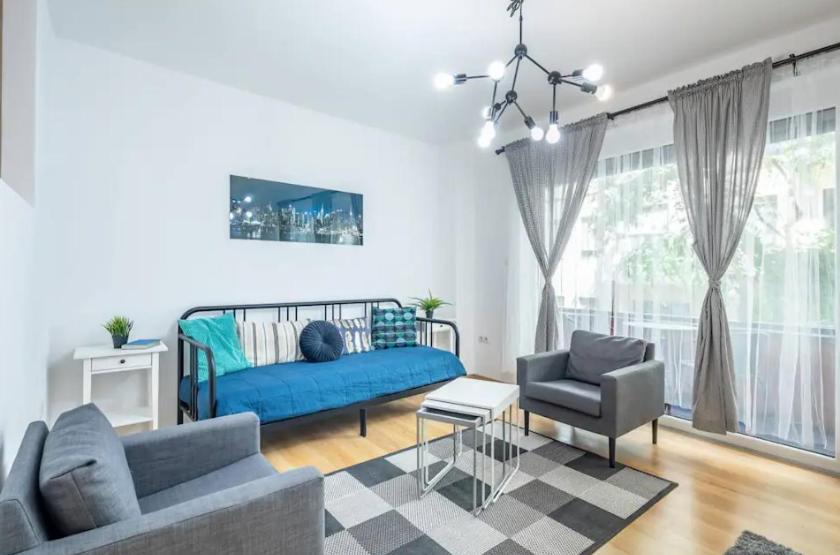 Foto 3: 2Br & 2Balcony apartment by NW