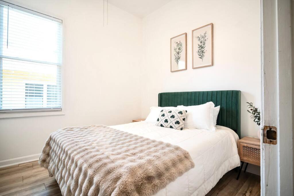 Billede 10: 2BR Boho Chic Duplex, Savannah - Near Tybee Island!