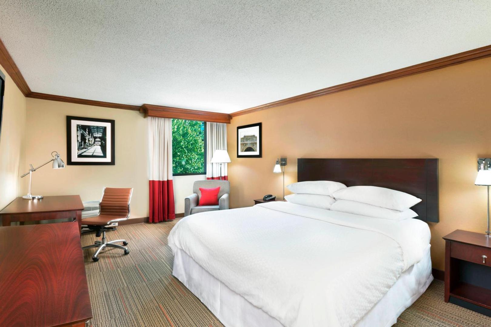 Foto 5: Four Points by Sheraton Asheville Downtown