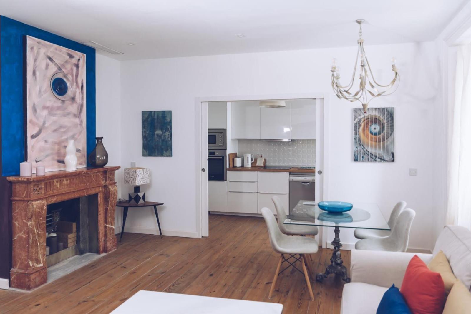 Bilde 7: Chic & Luxurious 2-BR Escape Designed for Elegance