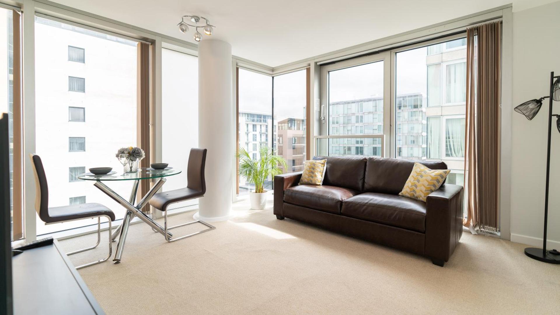 Φωτογραφία 7: Cotels at The HUB Serviced Apartments, Superfast Broadband, Central Location, Free Parking