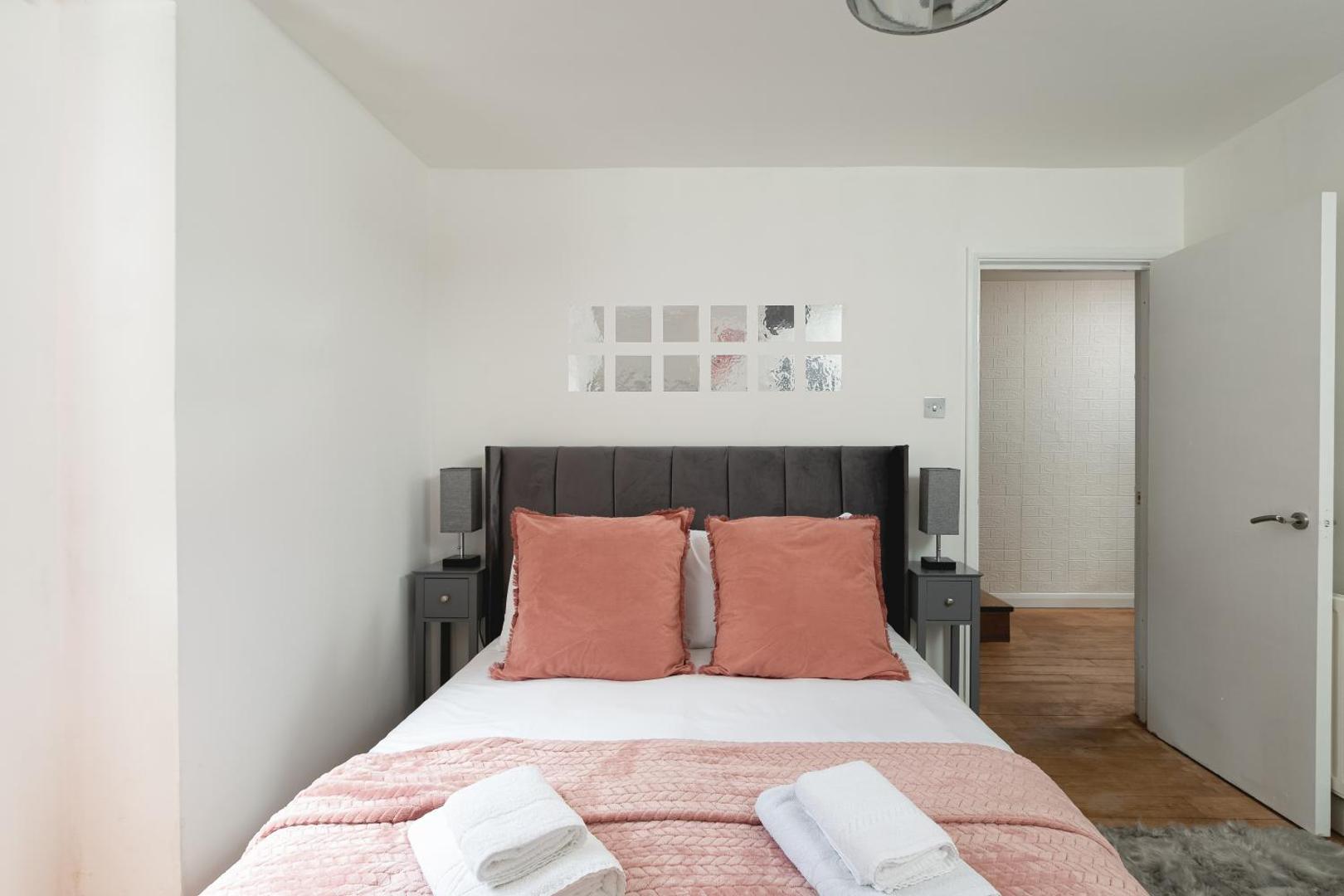 Billede 2: Spacious APT with Garden in Central London
