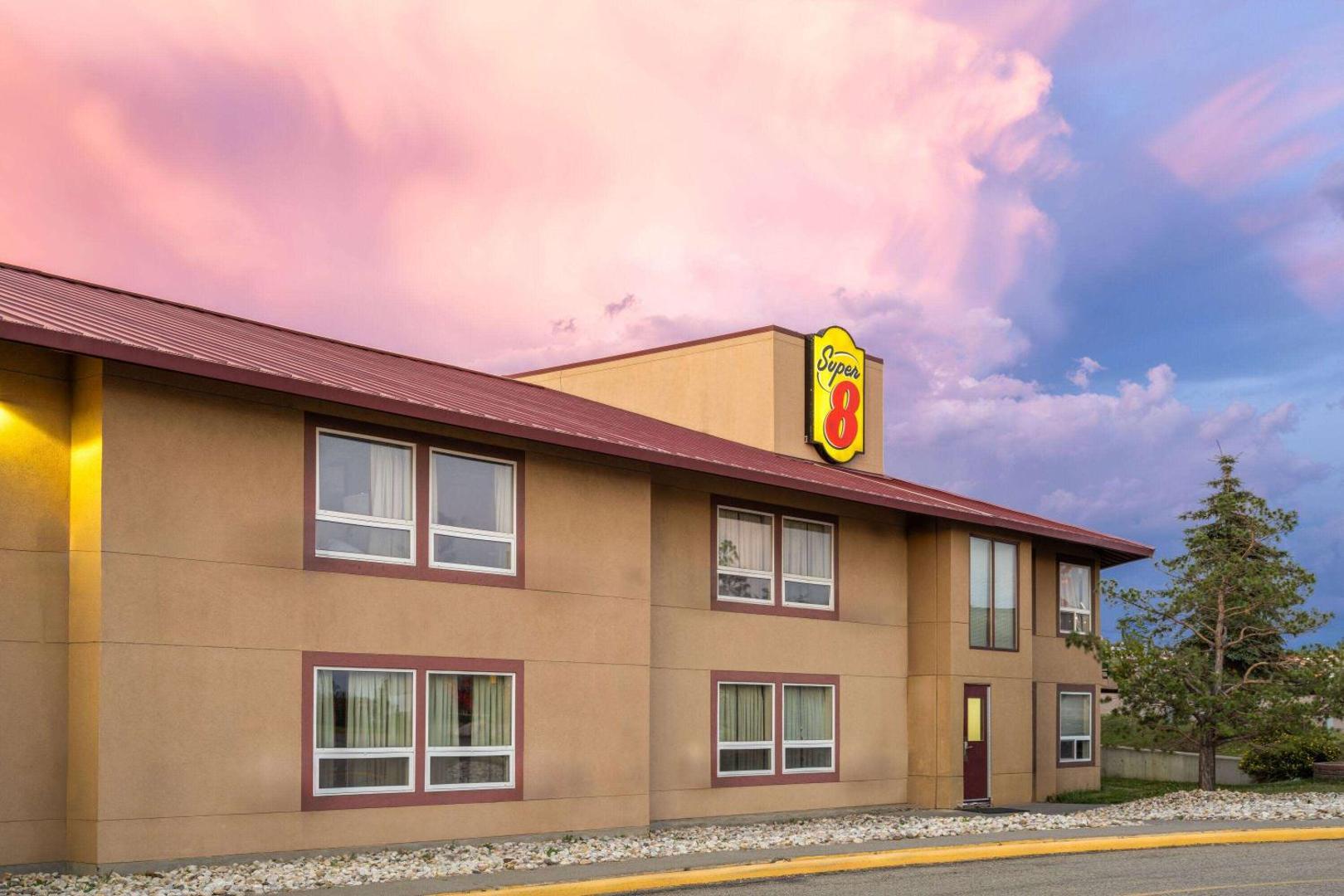 Foto 3: Super 8 by Wyndham Sherwood Park/Edmonton Area