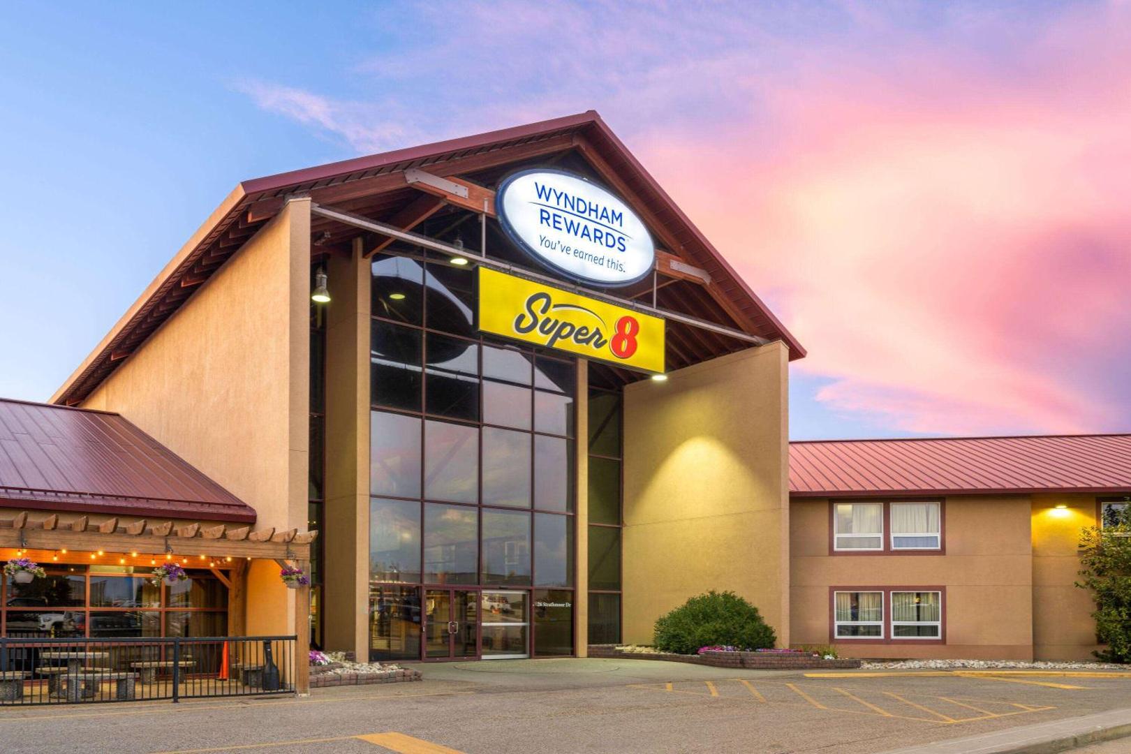 Foto 4: Super 8 by Wyndham Sherwood Park/Edmonton Area