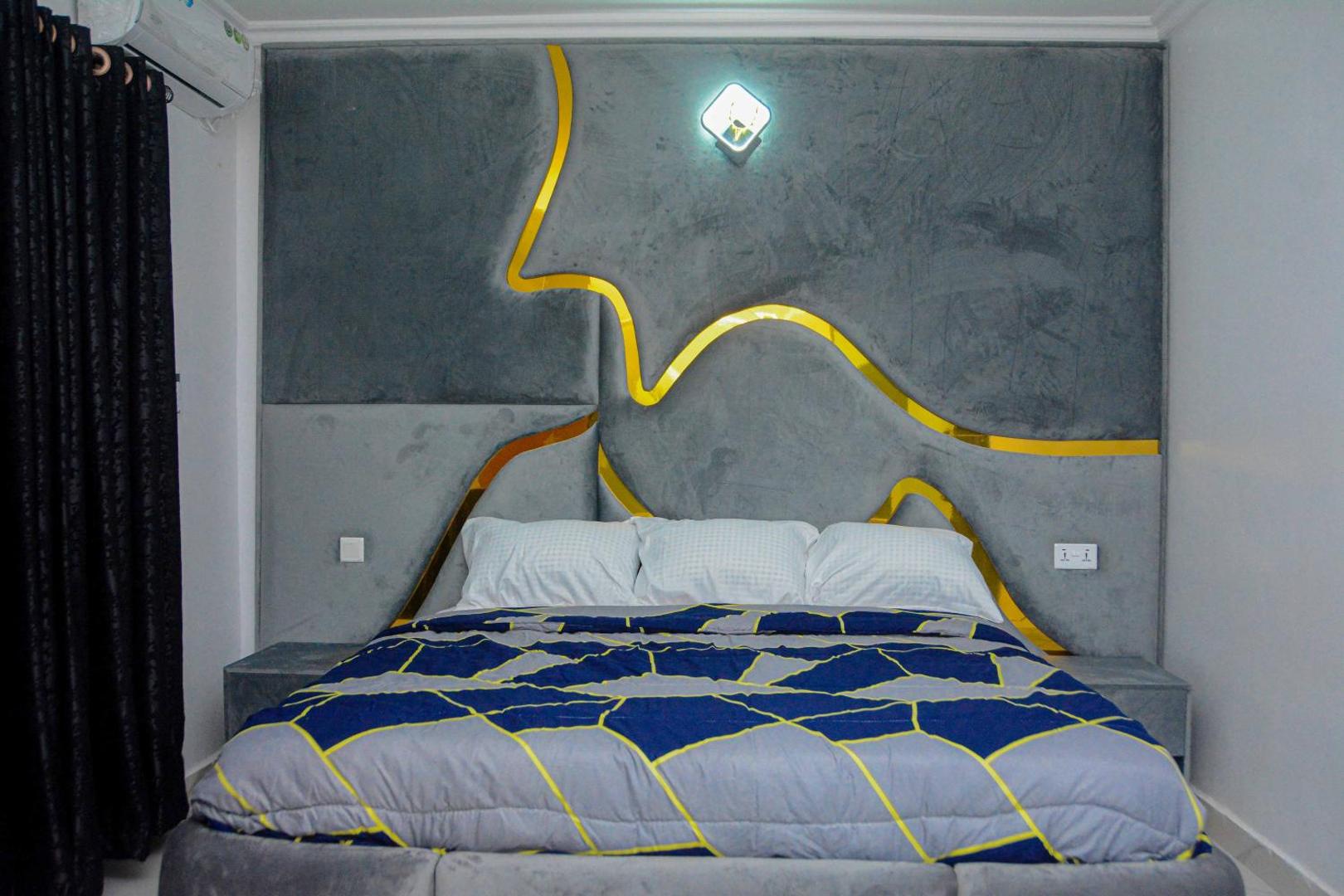 Ruby Apartment photo 2