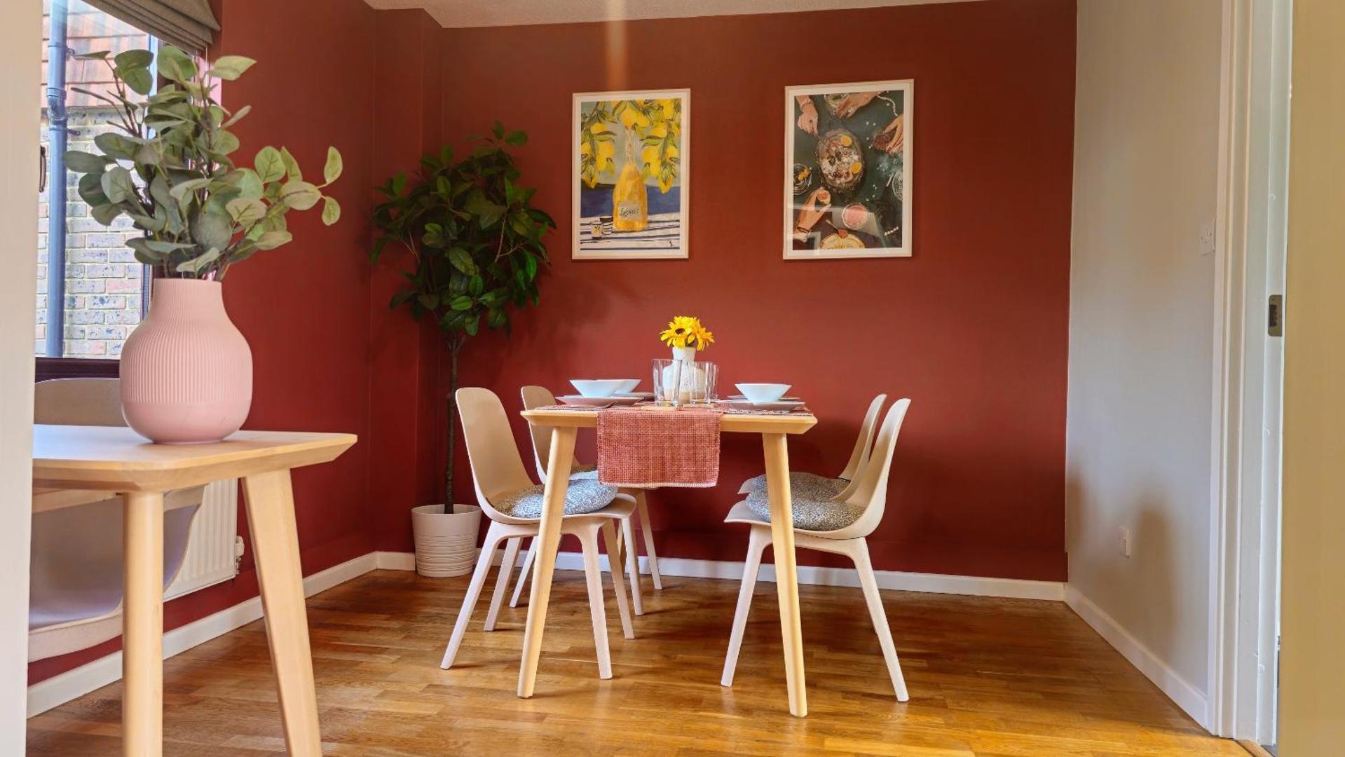 Zdjęcie 2: Grassmere - 3 bed house with private garden