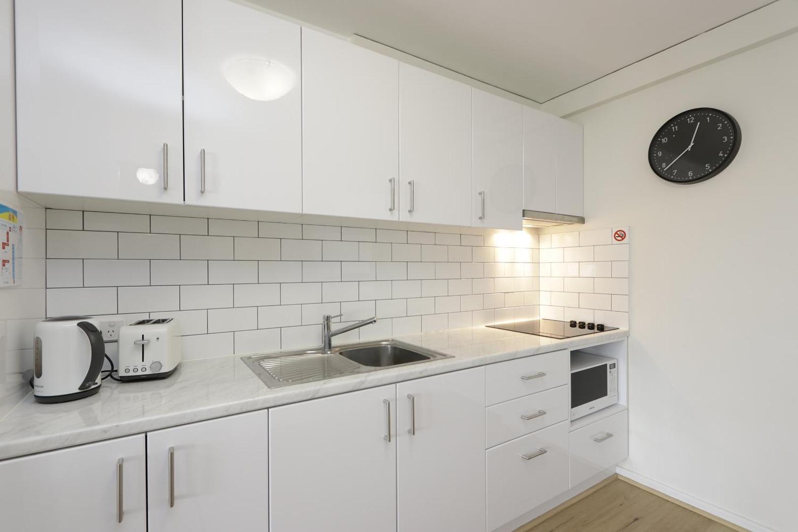 Fotografie 4: Light & Bright Apartment, 5 minute walk to the Beach