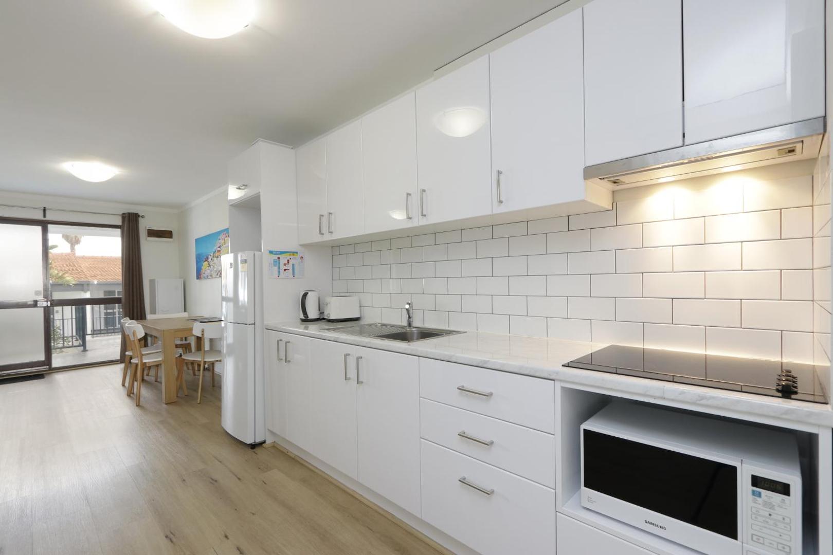 Fotografie 5: Light & Bright Apartment, 5 minute walk to the Beach
