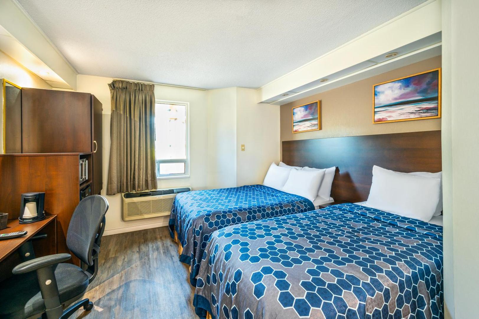 Fotografie 10: Spark by Hilton Brockville