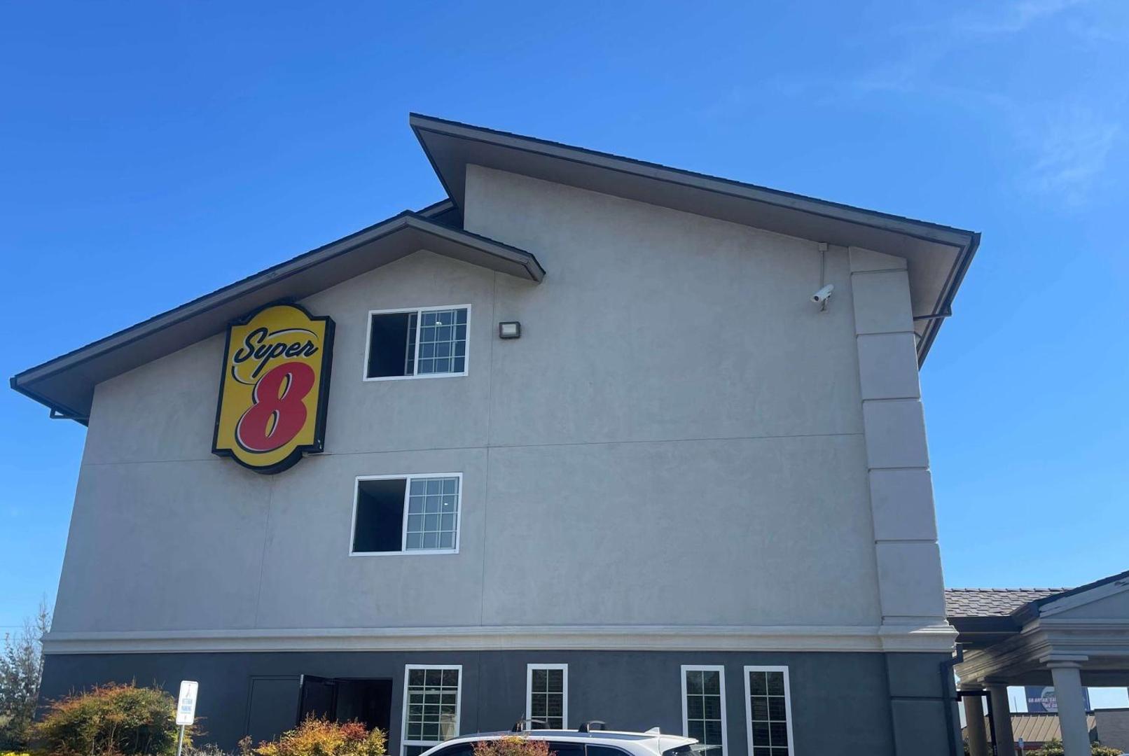 Foto 10: Super 8 by Wyndham Sacramento/Florin Rd